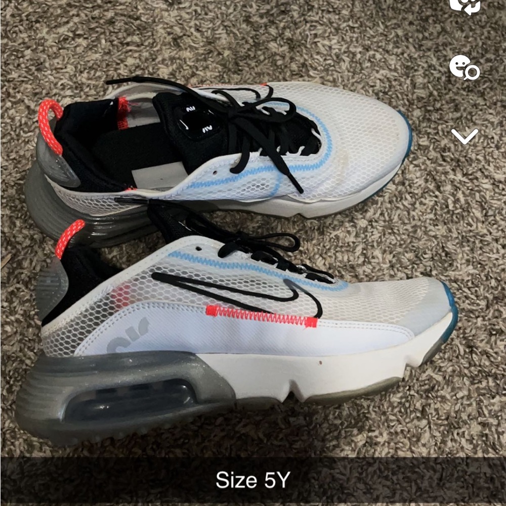 White Nike air max 2090 - Picture 1 of 1